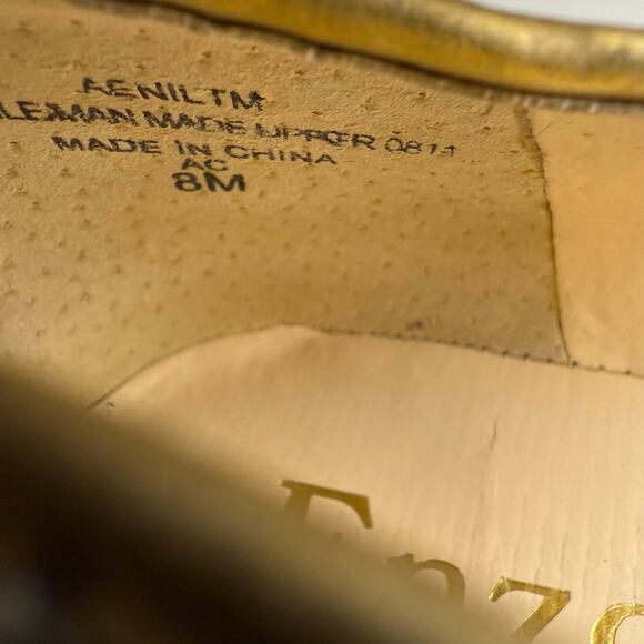 Enzo Angiolini Women’s Gold Flats Size 8 - Picture 5 of 6